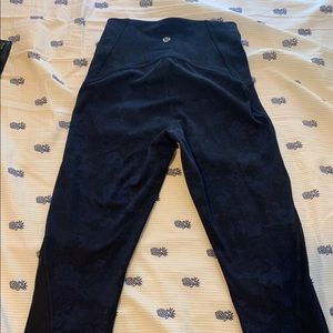 Lululemon crop leggings!!